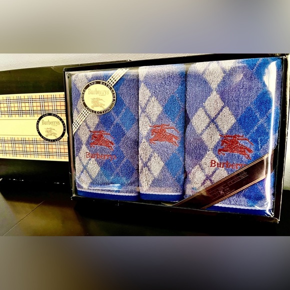 Burberry 3Pc Argyle/Cavaliers Towel Set NIB Blues/gray 2 hand towels/1 washcloth - Picture 9 of 9